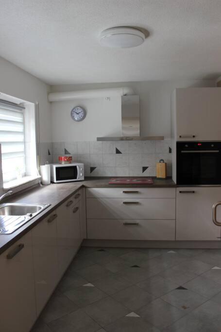 Ferienwohnung Dawie Oehringen Exterior photo